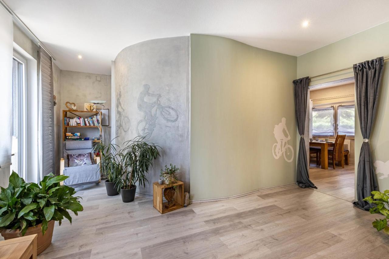 Appartement Fuer Traufgaengerle à Albstadt Extérieur photo